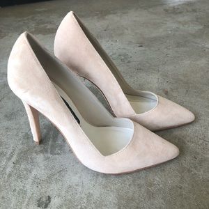 Alice + Olivia Dina Suede Pumps